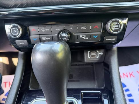 Used 2022 Jeep Compass Latitude w/ Convenience Group FWD image 19