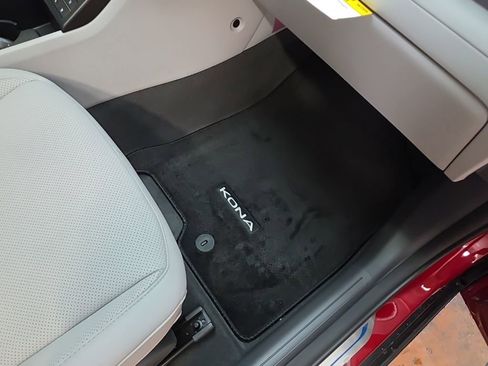 New 2026 Hyundai Kona Limited FWD image 9