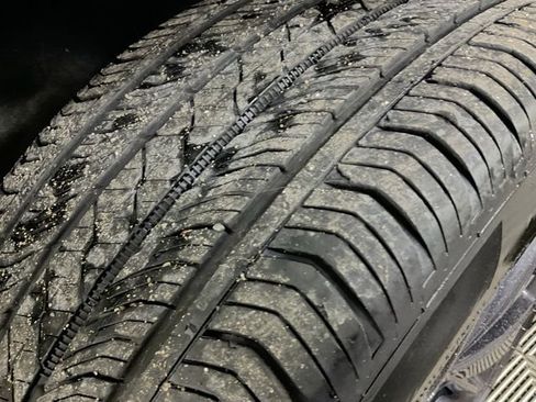 Used 2023 Buick Envision Preferred w/ Sport Touring Package image 40