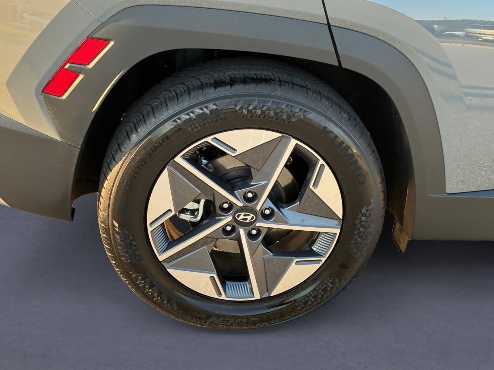 Used 2026 Hyundai Tucson SEL Plus FWD image 9