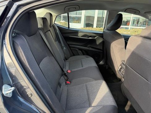 Used 2025 Toyota Camry LE image 12