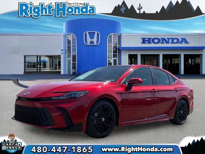 Used 2025 Toyota Camry SE w/ Multimedia Upgrade Package