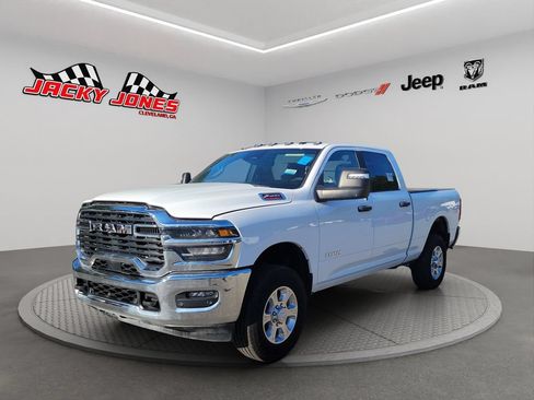 Used 2025 RAM 2500 Lone Star AWD/4WD image 1