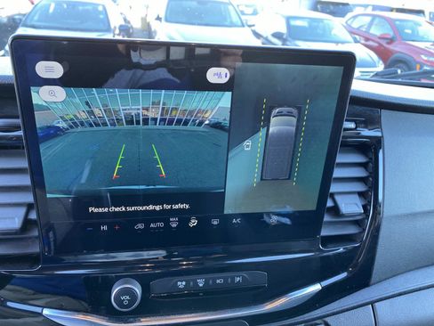 Used 2023 Ford Transit 350 XLT image 13