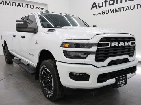 Used 2025 RAM 2500 Big Horn AWD/4WD image 2