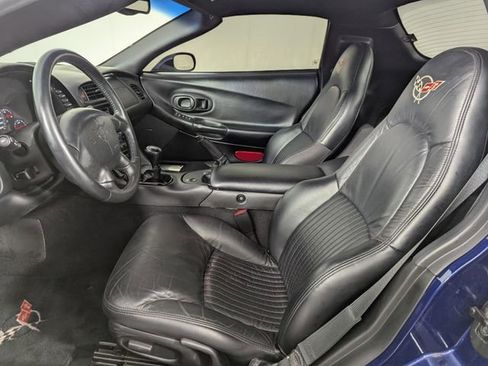 Used 2004 Chevrolet Corvette Z06 w/ Z06 Preferred Equipment Group RWD image 11