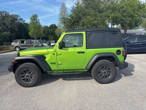 Used 2025 Jeep Wrangler Sport AWD/4WD image 8