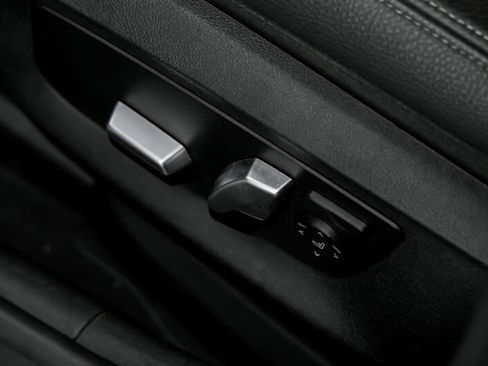 Used 2019 BMW 540i xDrive 540i xDrive image 23