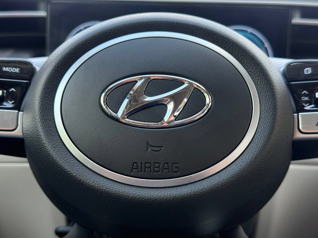 Used 2024 Hyundai Tucson Limited AWD/4WD image 19