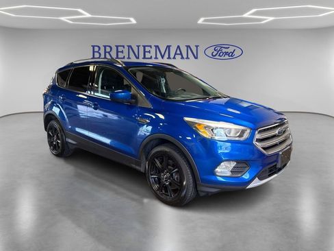 Certified 2017 Ford Escape SE w/ Equipment Group 201A AWD/4WD image 3