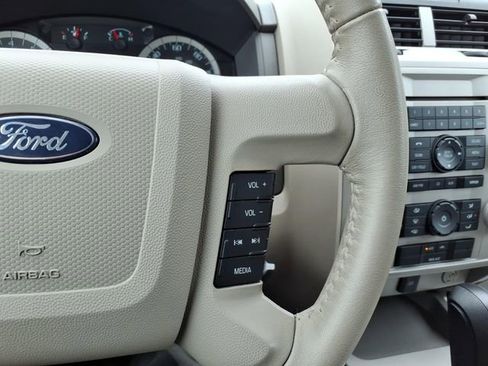 Used 2011 Ford Escape XLT FWD image 18