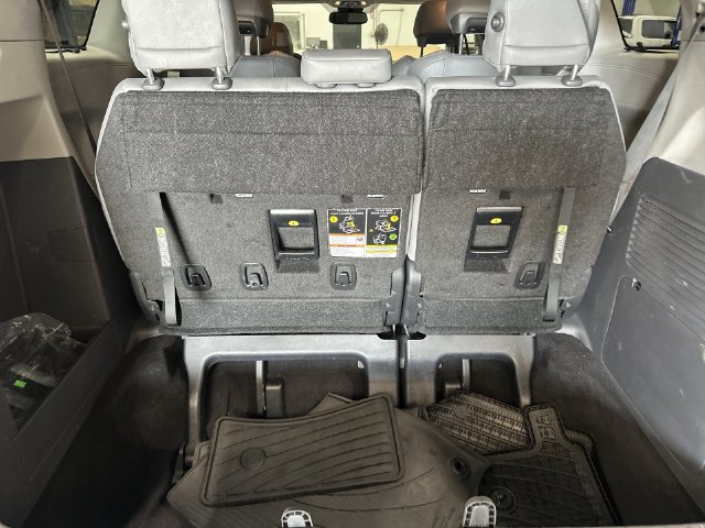 Used 2024 Toyota Sienna Limited AWD/4WD image 26