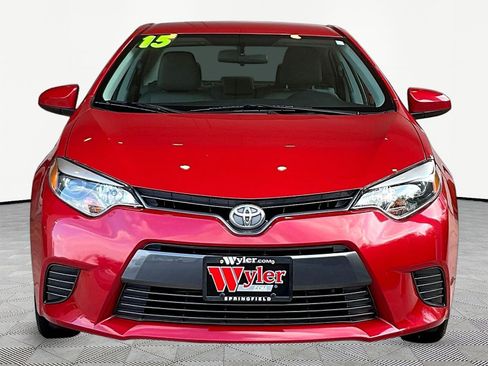 Used 2015 Toyota Corolla LE FWD image 2