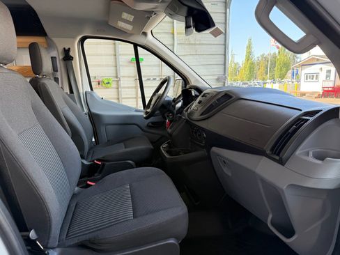 Used 2019 Ford Transit 250 130 Low Roof w/ Exterior Upgrade Package RWD image 11