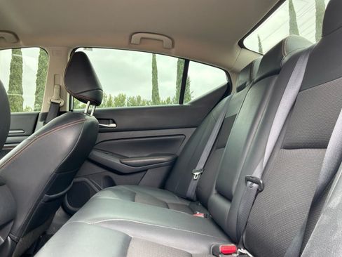 Used 2022 Nissan Altima 2.5 SR FWD image 18