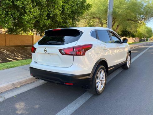 Used 2018 Nissan Rogue Sport AWD image 4