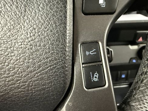 Used 2022 Toyota Tacoma TRD Off-Road image 22