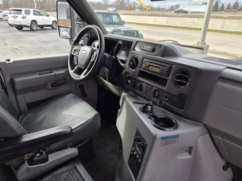 Used 2021 Ford E-350 and Econoline 350 Super Duty w/ Shuttle Bus Prep Package image 12