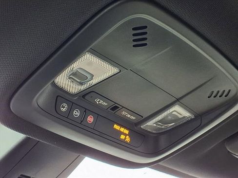 Used 2023 Chevrolet Traverse LS image 14