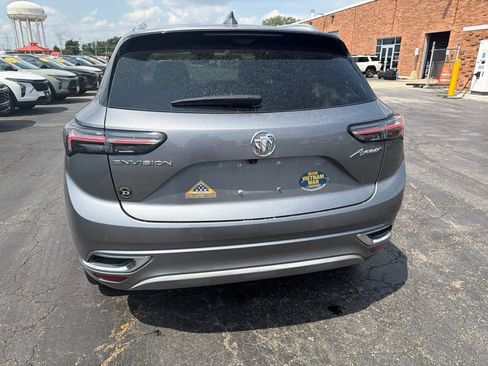 Used 2022 Buick Envision Avenir w/ Technology Package II FWD image 3