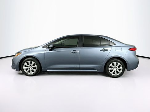 Used 2023 Toyota Corolla LE FWD image 4