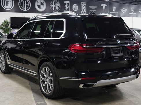 Used 2021 BMW X7 xDrive40i w/ Parking Assistance Package AWD/4WD image 3