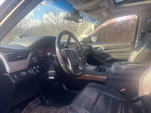 Used 2015 GMC Yukon Denali w/ Open Road Package AWD/4WD image 12