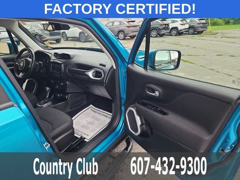 Used 2021 Jeep Renegade Latitude w/ Convenience Group AWD/4WD image 31