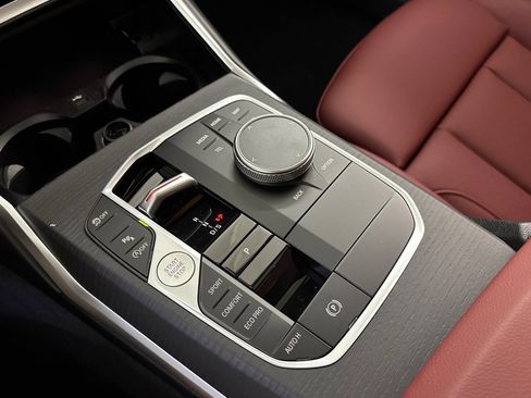 Used 2026 BMW 330i Sedan w/ Convenience Package image 18