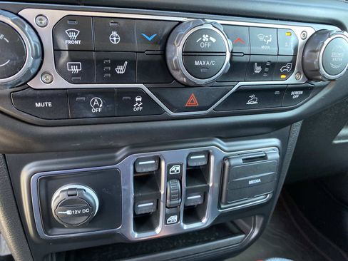 Used 2023 Jeep Wrangler Unlimited Sport AWD/4WD image 16