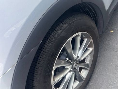 Used 2019 Hyundai Santa Fe XL SE FWD image 5
