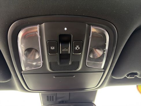 Used 2021 Kia Stinger GT1 image 31