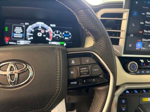 Used 2024 Toyota Sequoia Capstone AWD/4WD image 27