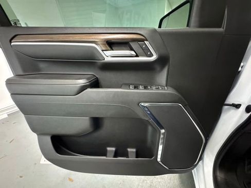 Used 2023 Chevrolet Silverado 1500 RST w/ Z71 Off-Road Package image 12