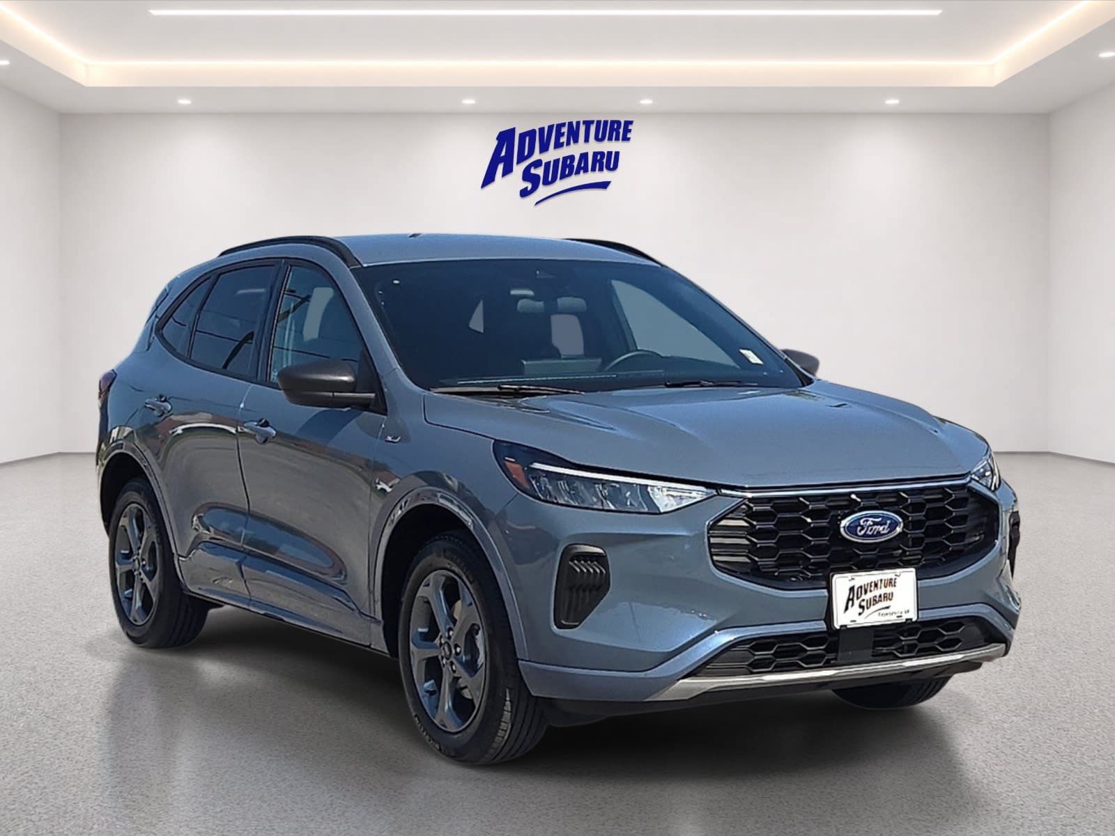 Used 2024 Ford Escape ST-Line w/ Tech Pack #1 AWD/4WD image 1