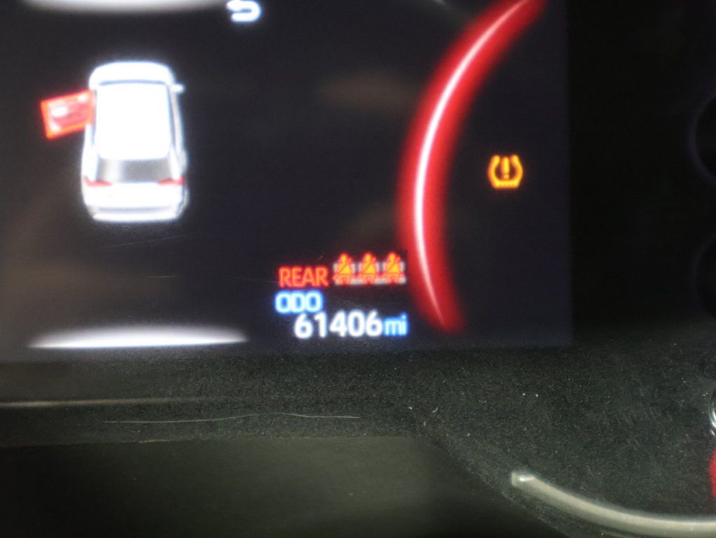 Used 2025 Toyota RAV4 LE AWD/4WD image 39