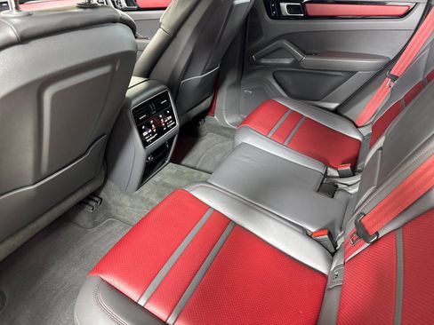 Certified 2021 Porsche Cayenne GTS AWD/4WD image 14