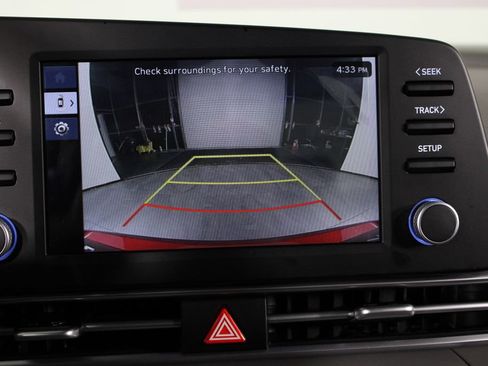 Certified 2025 Hyundai Elantra Sport image 27