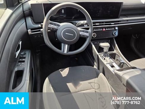 Used 2025 Hyundai Tucson SEL image 16