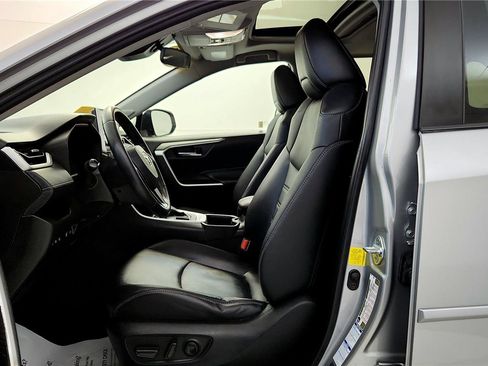 Certified 2022 Toyota RAV4 XLE Premium image 37