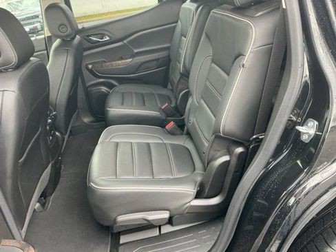 Used 2023 GMC Acadia Denali w/ Denali Technology Package image 13