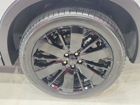 New 2026 Mitsubishi Outlander LE FWD image 10