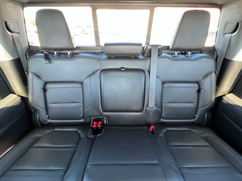 Used 2020 GMC Sierra 1500 Denali w/ Denali Ultimate Package AWD/4WD image 24