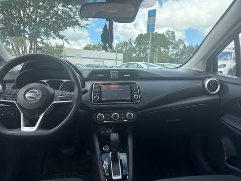 Used 2020 Nissan Versa S FWD image 20