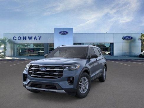 New 2026 Ford Explorer Active w/ Active Comfort Package image 2