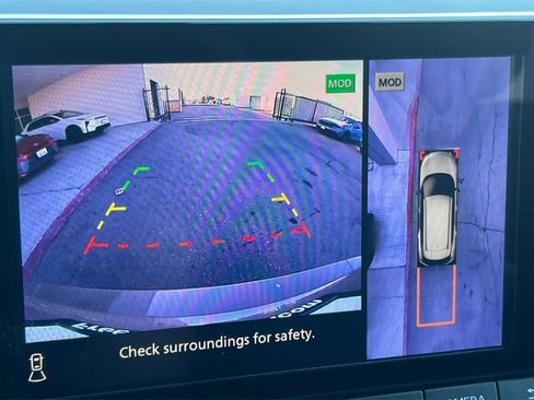 Used 2025 Nissan Rogue SV image 21