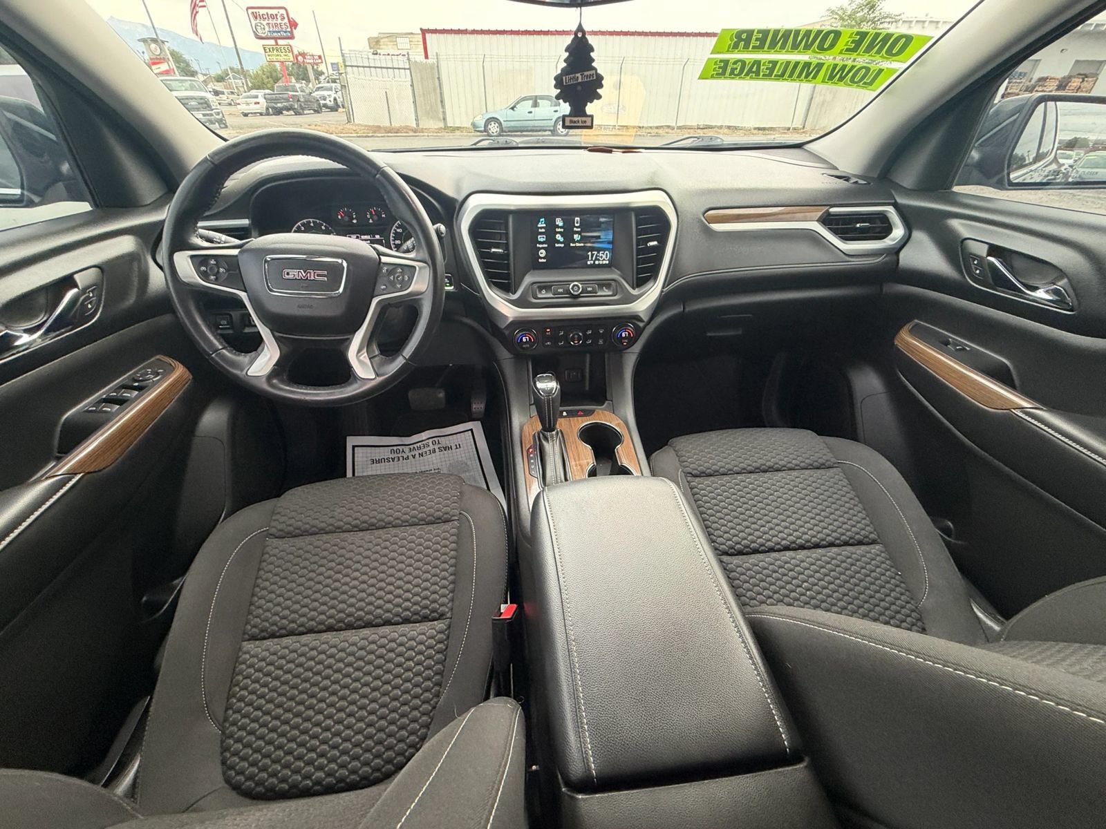Used 2018 GMC Acadia SLE AWD/4WD image 31