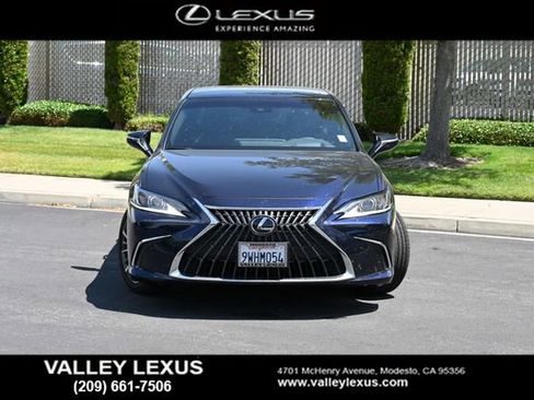 Used 2025 Lexus ES 350 w/ Premium Package FWD image 2