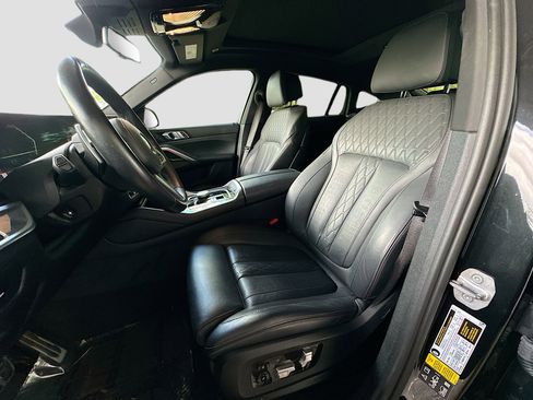 Used 2024 BMW X6 xDrive40i w/ Premium Package image 22