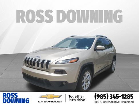 Used 2015 Jeep Cherokee Latitude FWD image 1